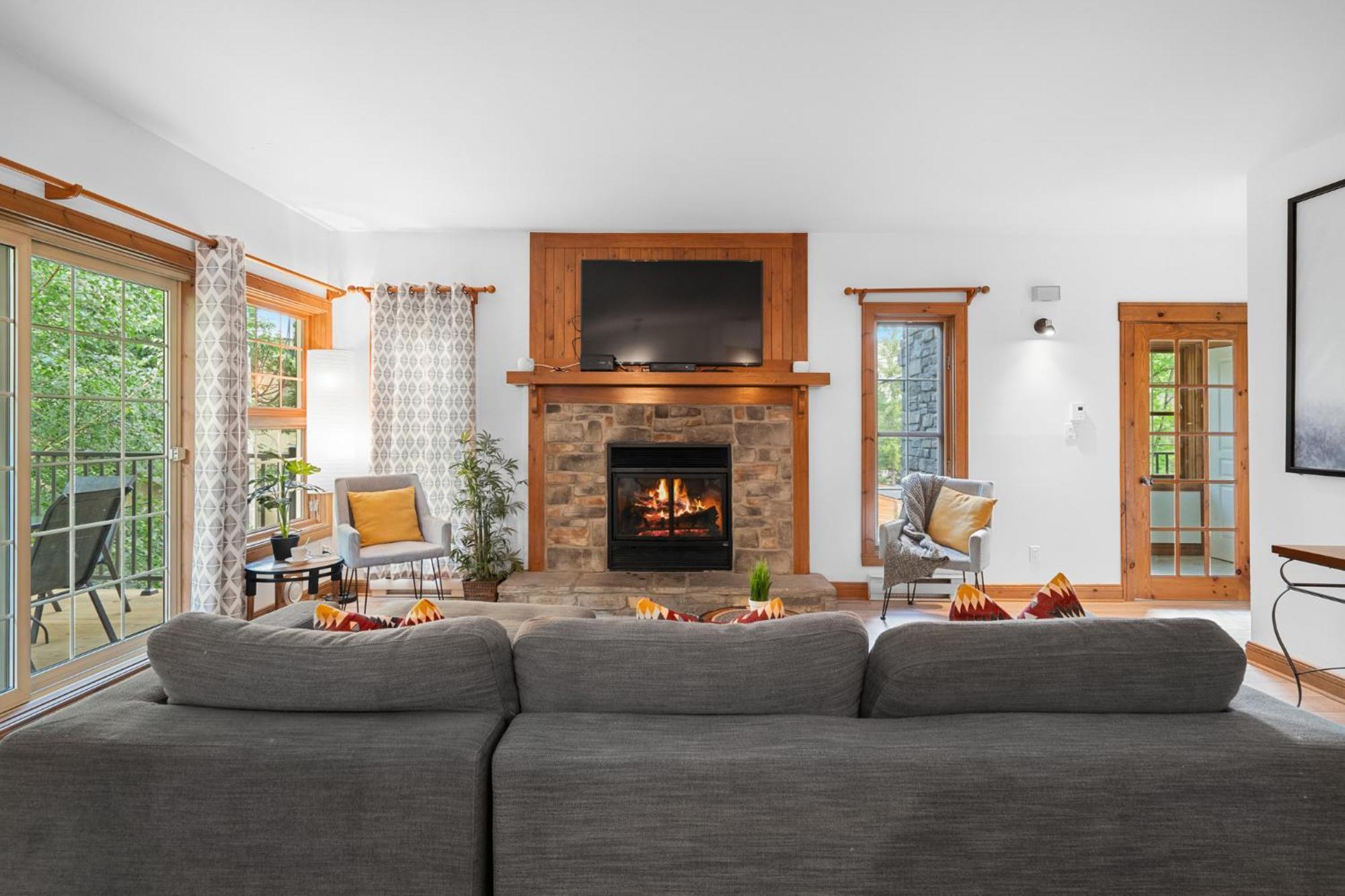 Les Falaises Tremblant - Ski Inout Condo W2Bdrs Mont-Tremblant Ngoại thất bức ảnh